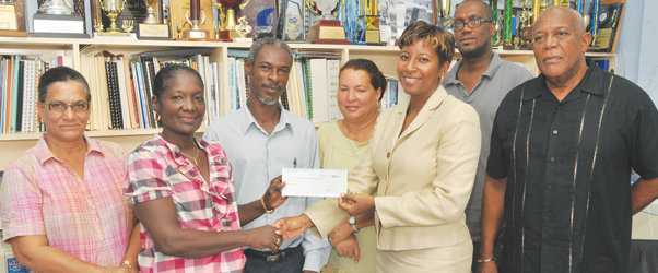 AUF MEMBER GIVES GOVERNMENT STIPEND TO ALHCS