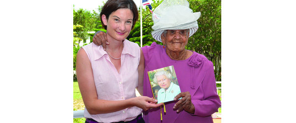 Centenarian Tells Queen: “I Love You And Thanks”