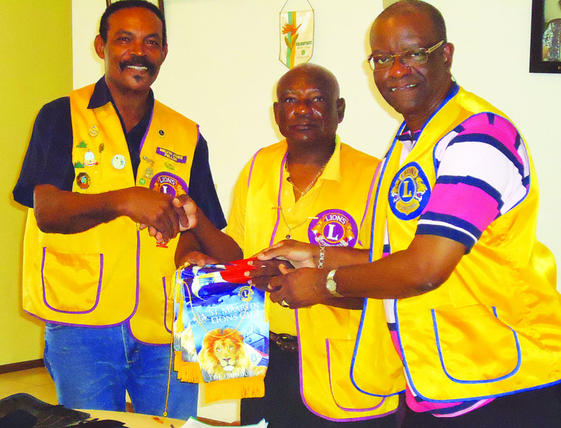 Lion Zone Chairman visits Anguilla Lions & Leo Clubs