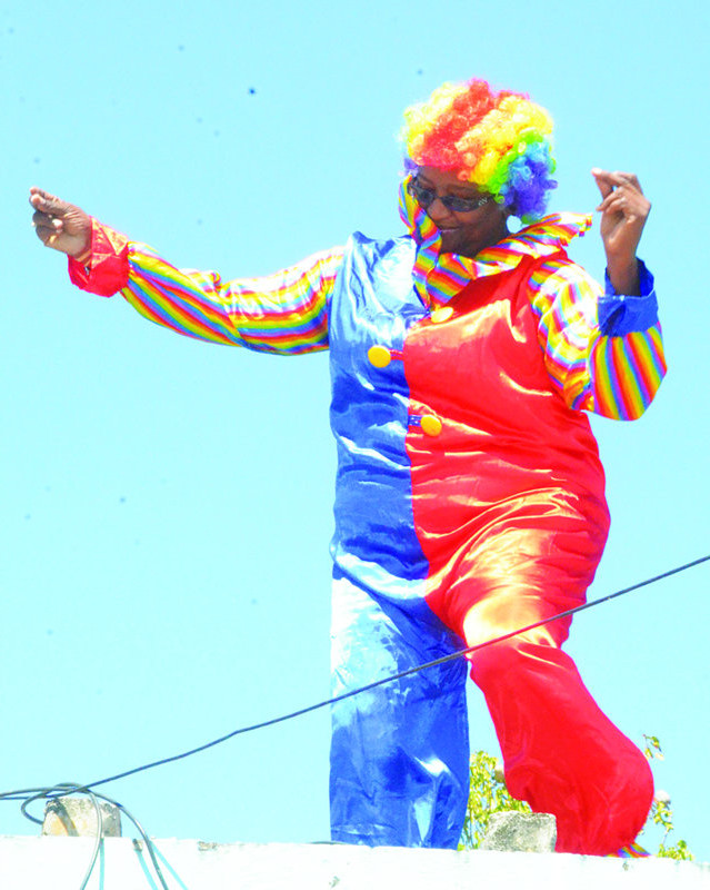 PRINCIPAL DANCES AT CHILDREN’S EXAM RESULTS