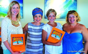 Actress Annie Potts (2nd from left) visitors and Trudy Nixon