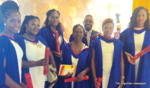 graduates-leslie-gumbs-jocelyne-mills-carla-richards-roslyn-forde-melesa-anderson-and-mavis-rogers-with-mr