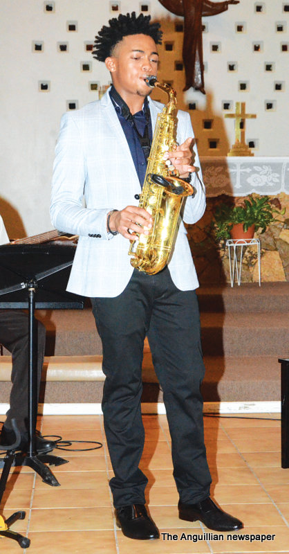 UPCOMING SAXOPHONIST, KYIV EDWARDS, THRILLS AUDIENCE
