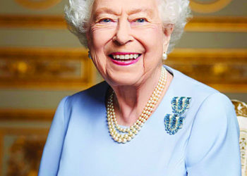 WORLD BIDS FINAL FAREWELL TO THE QUEEN