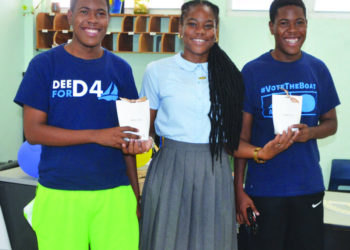 ALHCS STUDENTS PRODUCE DIGITAL YEARBOOK