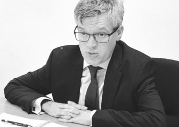 ACTING GOVERNOR PAUL CANDLER PROMISES UK POLICE REINFORCEMENT IN FIGHT AGAINST GUN CRIME IN ANGUILLA