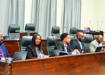 GOVERNMENT AND OPPOSITION CRITICIZE EACH OTHER’S GST POLICY