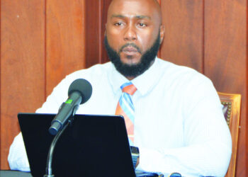 MINISTER VANTERPOOL DEBUNKS NOTION OF GOVERNMENT’S MRG WITH  AIR BERMUDA