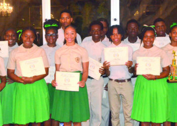 ALHCS EXCELLENCE AWARDS RETURN TO CELEBRATE 176 HIGH-ACHIEVING STUDENTS